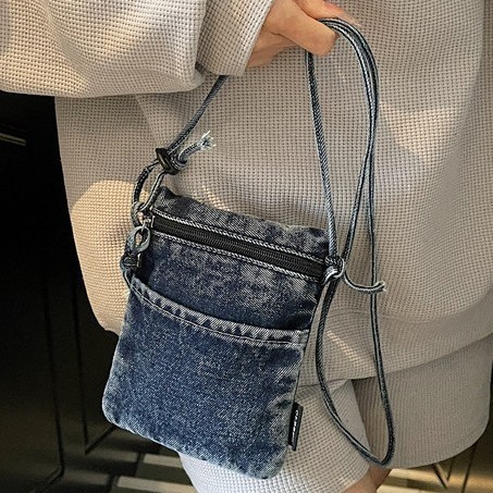2025 New women's single-shoulder bag, mini denim small backpack, ins mobile phone case, trendy Hong Kong-style crossbody bag for women Specification drawing