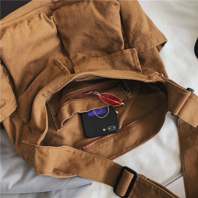 Japanese-style artistic youth high-quality canvas bag, ins casual and fashionable multi-pocket messenger bag, retro single-shoulder crossbody bag Application Scenario