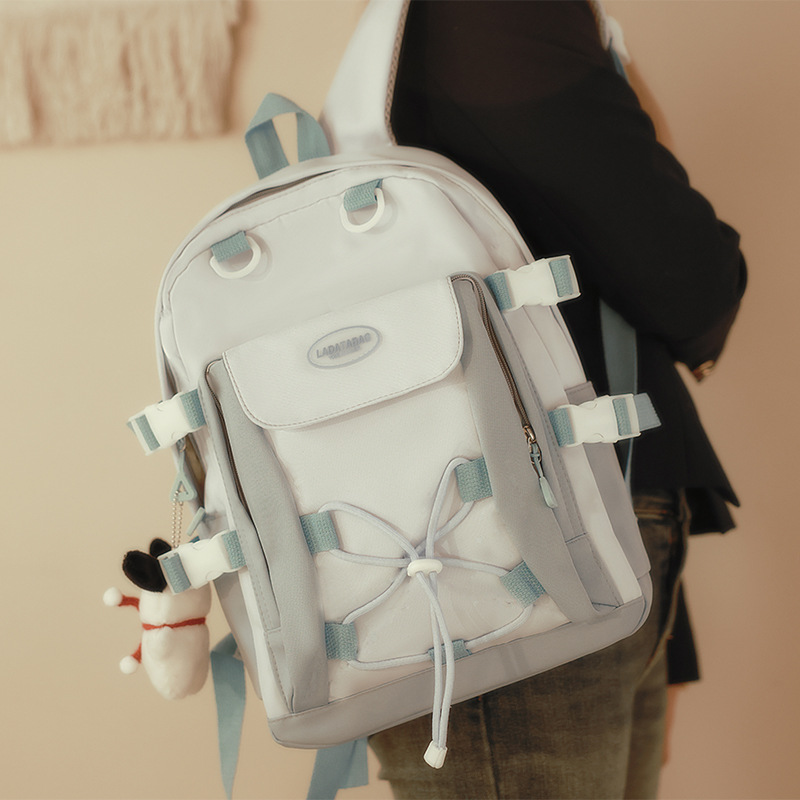 The schoolbag is a niche design for middle school girls, a retro Japanese style backpack with a high level of appearance, and a high school student backpack that is trendy for girls Specification drawing