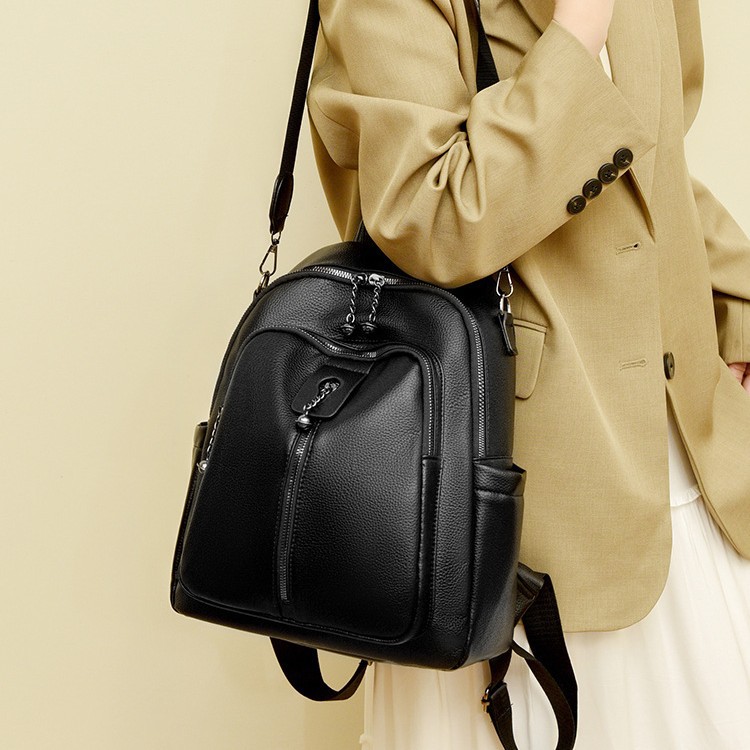 New soft material backpacks for women in autumn and winter, a new Korean-style simple student backpack with large capacity for travel and outings details Picture
