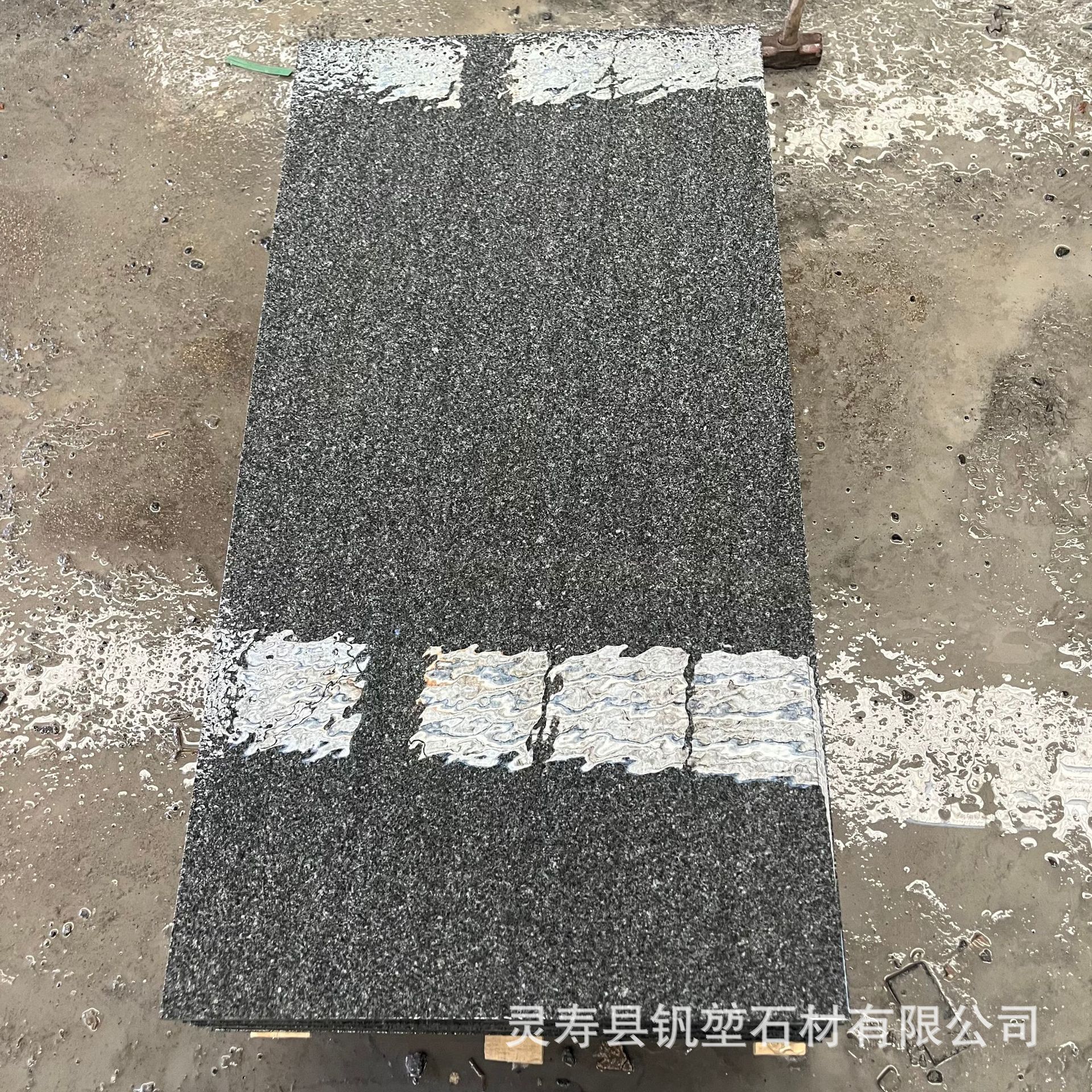 The manufacturer supplies Binzhou Qingbeida Qing stone, Taibai Qing fire-washed stone for the municipal engineering square full figure