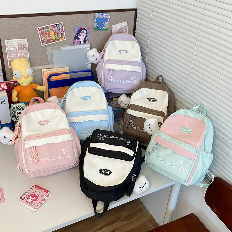 A new cross-border, fresh, sweet and casual children's backpack with a color-blocking design and large-capacity student backpack Application Scenario