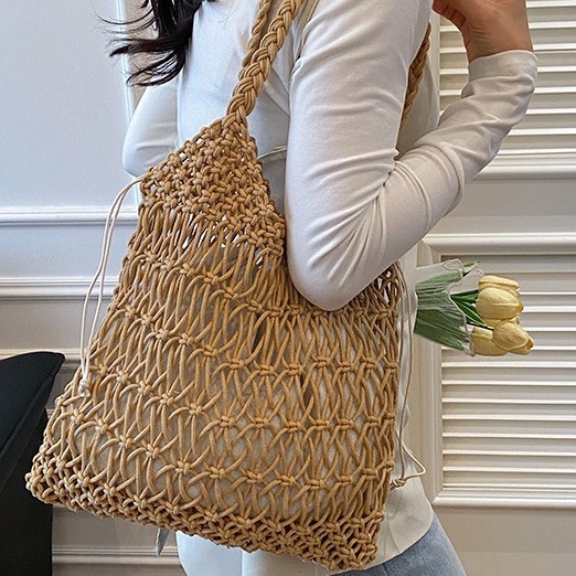 Fashionable woven straw bag, casual and simple hollowed-out woven bag, new spring and summer seaside tote handbag, tote bag Specification drawing