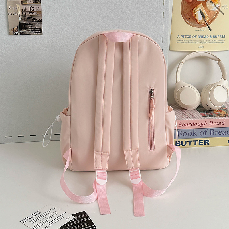 A simple and versatile backpack for junior and senior high school students in the Korean style of Instagram, and a backpack for college students with a high level of appearance Specification drawing