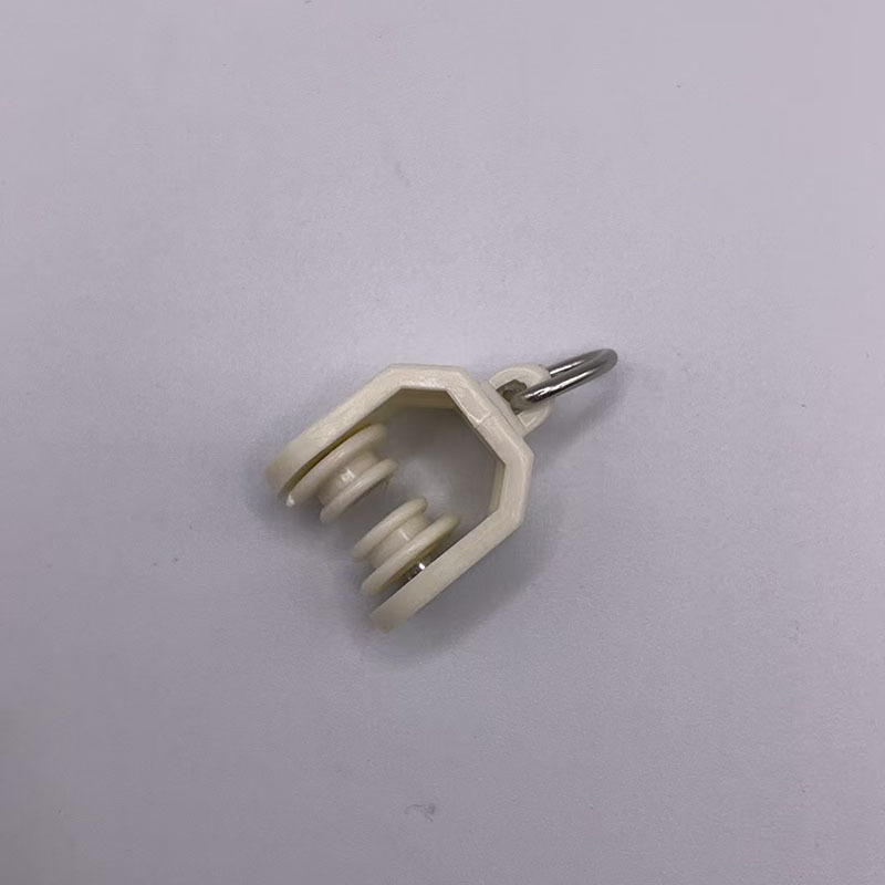 Direct sales from the manufacturer of curtain accessories, track pulleys, I-beam rails, guide rails, straight rails, old-fashioned silent rollers, hook wheels Application Scenario