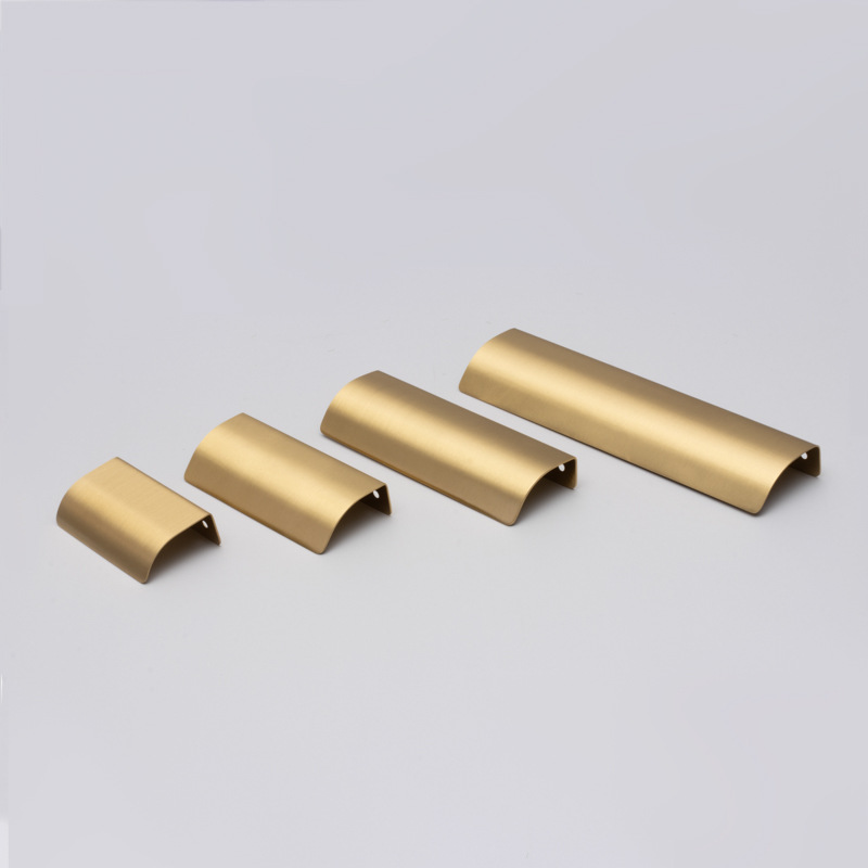 Side-mounted invisible edge-sealed arc-shaped brass handle, copper-colored simple and light luxury cabinet, wardrobe and drawer door handle Application Scenario
