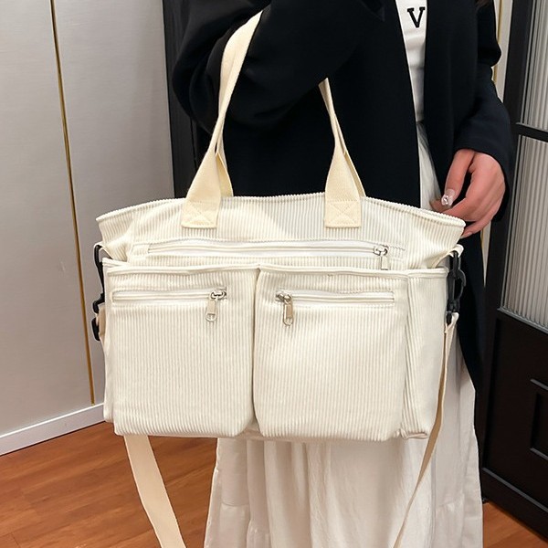 Large-capacity fashionable corduroy single-shoulder bag for women, Spring 2025 new style simple single-shoulder bag, versatile commuting crossbody bag full figure