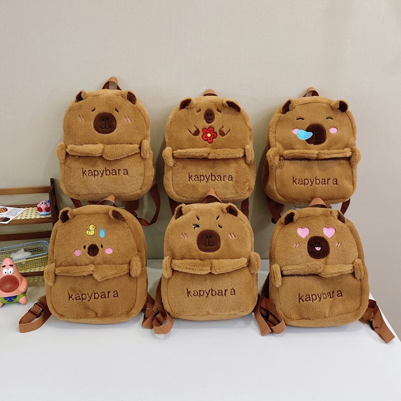 The new Capibara plush Capybara backpack is cute and versatile, a student backpack with a girlish heart and a large capacity full figure