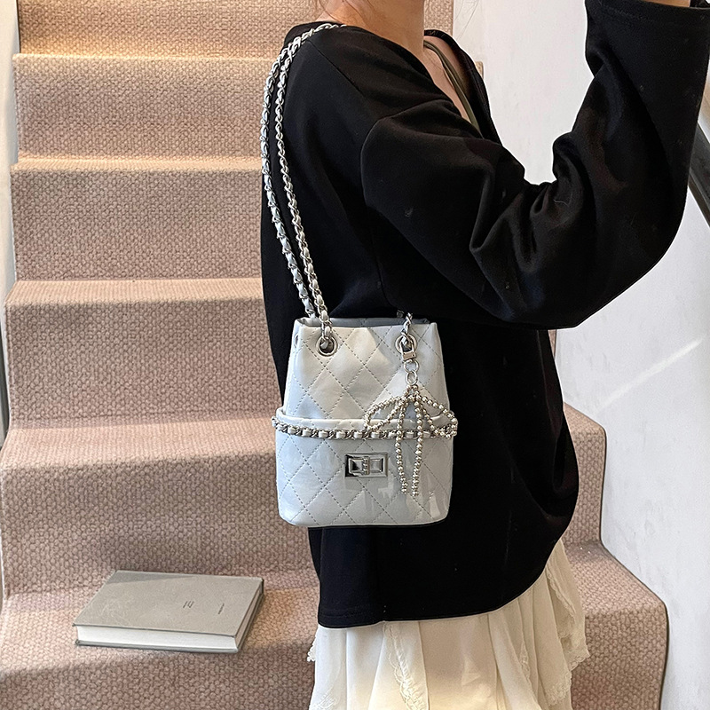 High-end Chanel-style diamond-shaped chain bucket bag for women 2025 new style, fashionable and versatile single-shoulder crossbody bag Specification drawing