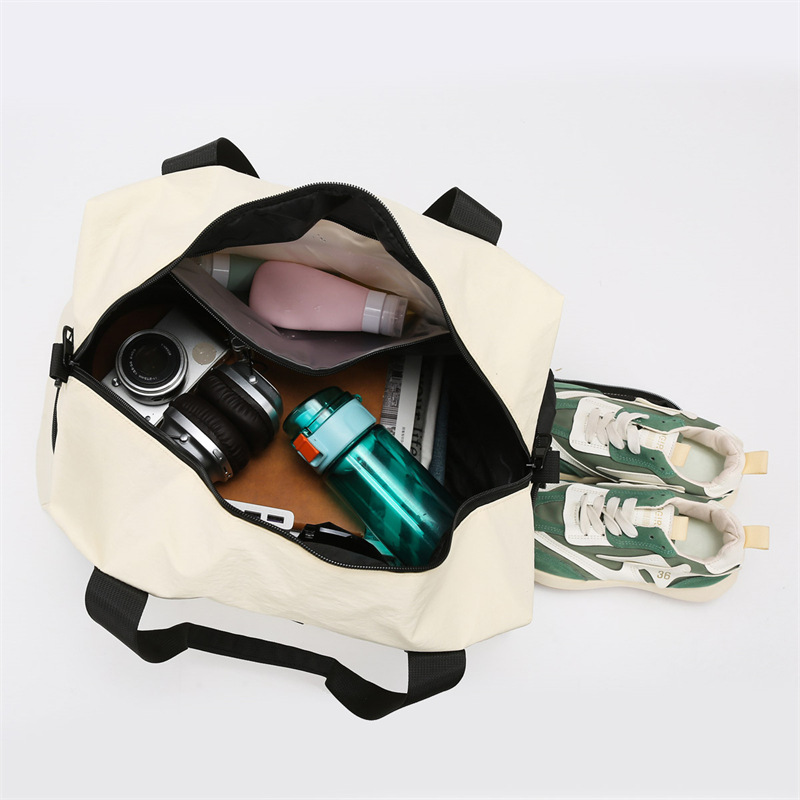 Travel bag, large-capacity handbag, storage bag, dry and wet separation, sports and fitness bag, independent shoe compartment, travel luggage bag Application Scenario