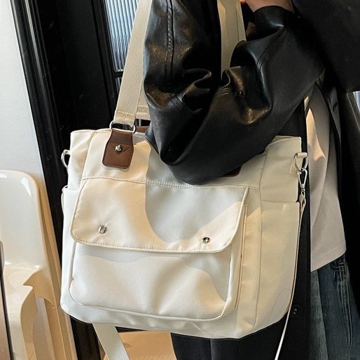 Cross-border commuting large-capacity canvas bag for women 2025 new style, fashionable and retro underarm bag, niche single-shoulder tote bag full figure