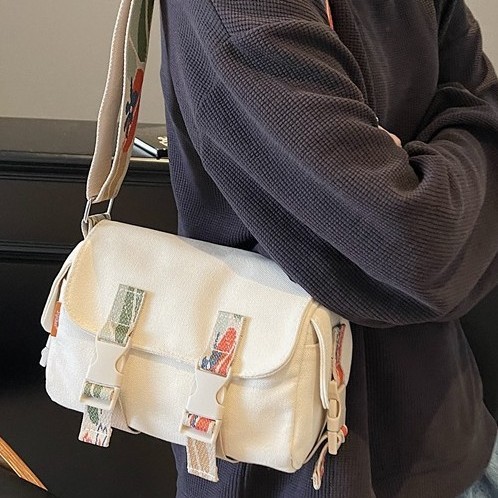 2025 New men's and women's single-shoulder bag, fashionable and casual bag, water-resistant Oxford fabric crossbody bag, trendy and simple small bag Specification drawing