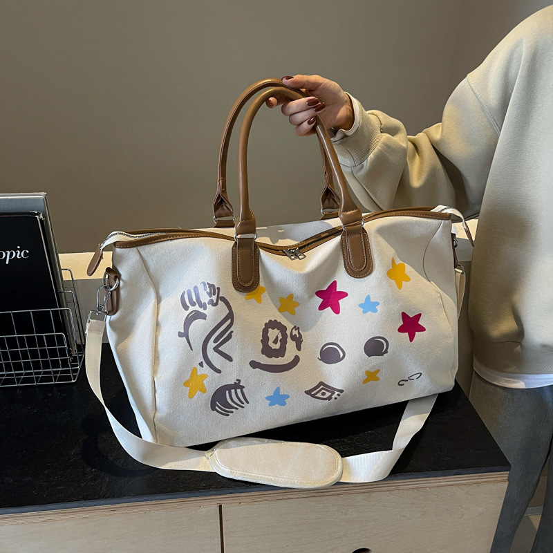 New graffiti print travel bag for men and women, large-capacity portable cloth bag for going out, multi-functional casual fitness sports bag full figure