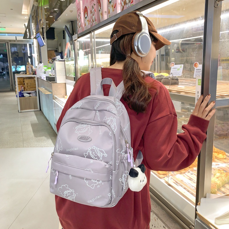 Schoolbag bear large-capacity printed backpack, a niche Korean version, casual and durable student bag for junior high school students, campus Application Scenario
