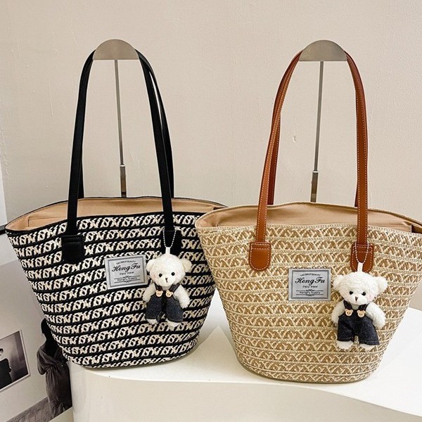 New 2025 large capacity straw woven bag for women, vacation beach, straw woven vegetable basket, commuter tote bucket bag full figure