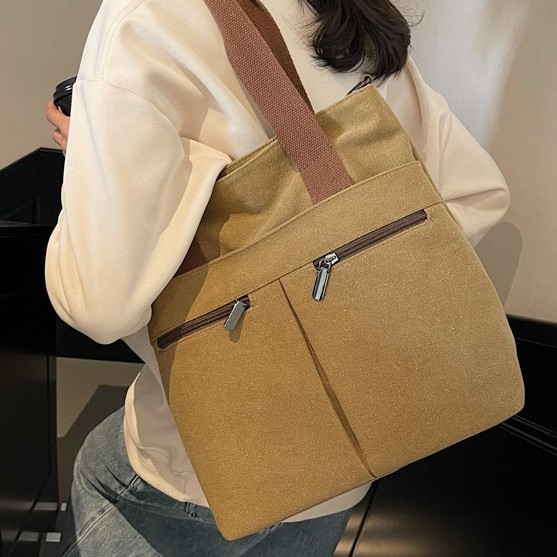 The 2025 new single-shoulder bag for women is a trendy, versatile, simple and fashionable Korean-style large-capacity hand-held and crossbody canvas bag Specification drawing