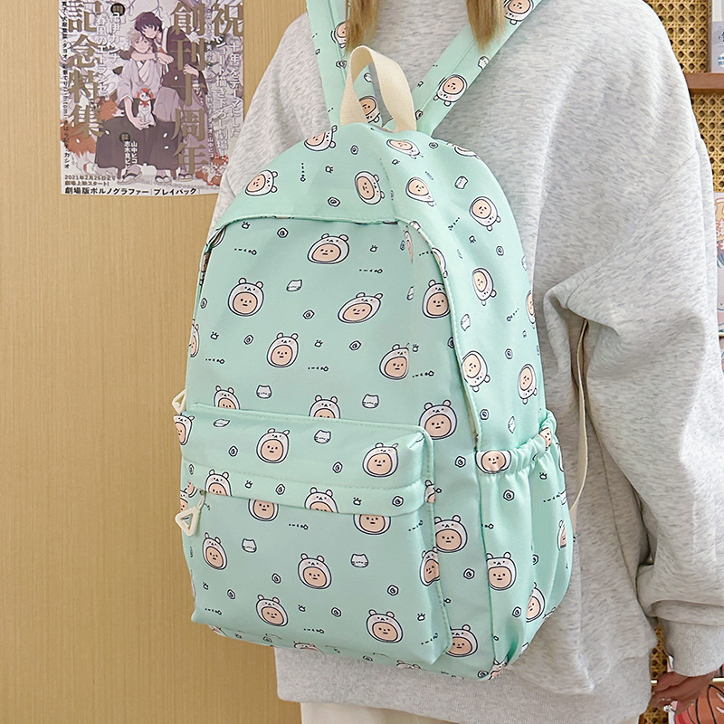 New Capibara graffiti schoolbag for primary and secondary school students, ins style, fashionable backpack for college students, trendy shoulder details Picture
