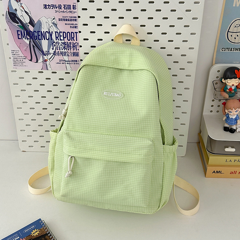 A new, simple and solid color backpack that goes well with all kinds of outfits. A Korean-style casual bag for teenage girls, students and college students on Instagram with a high level of appearance details Picture