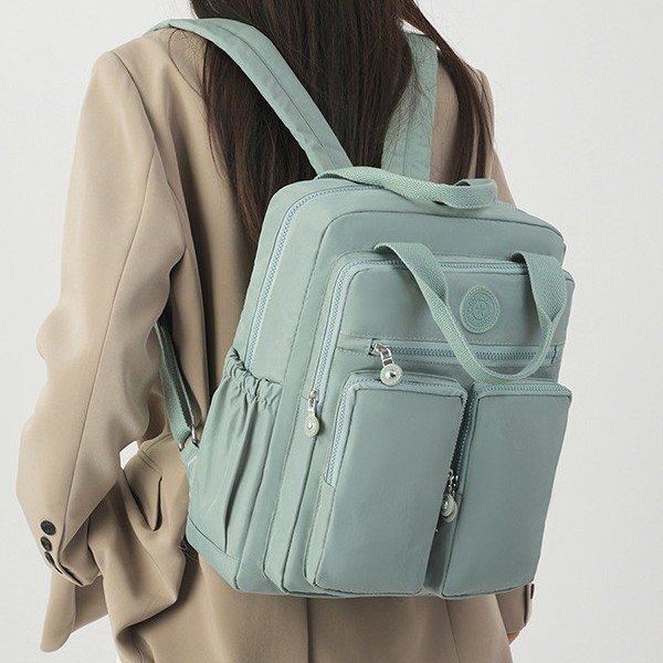 Cross-border best-selling backpack, large-capacity student schoolbag, trendy water-resistant nylon fabric bag, fashionable ladies' handbag Application Scenario