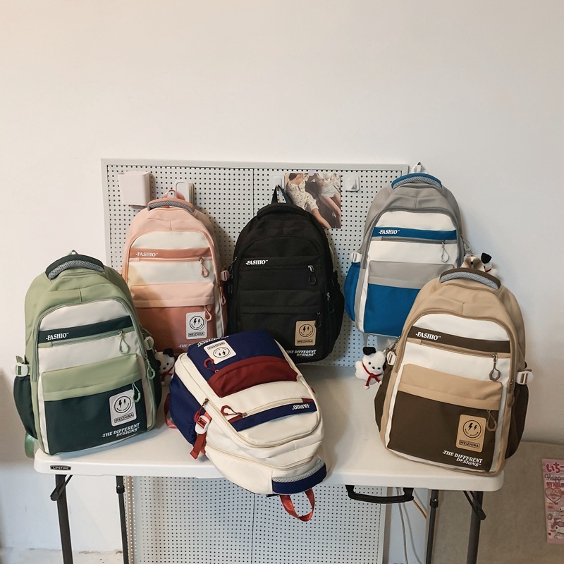 New Japanese-style large-capacity backpacks for female college students in 2025, new lightweight and versatile backpacks for junior and senior high school students Application Scenario