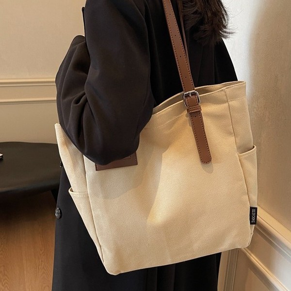 Tote bag, a large-capacity single-shoulder bag for commuting, versatile for hand-carry commuting, and a laid-back autumn and winter single-shoulder underarm bag details Picture