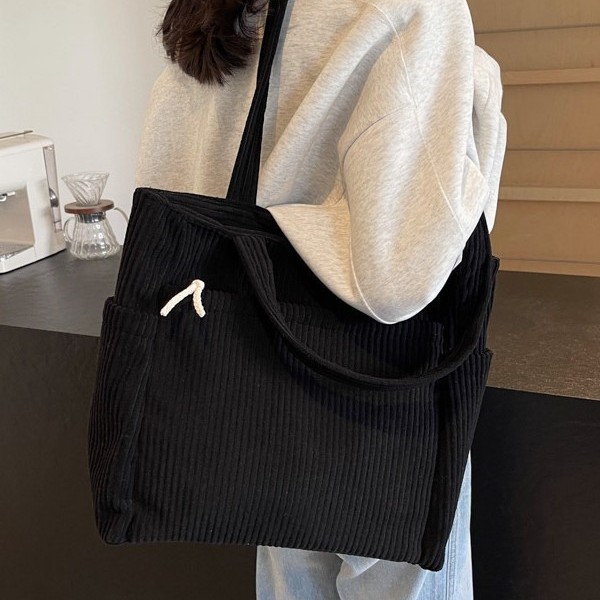 Corduroy bag 2024 New style fashionable large-capacity handbag, forest style versatile, artistic and retro student class bag Application Scenario