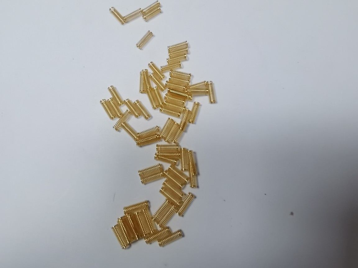 The manufacturer specializes in the production of various gold-plated and silver-plated precision splicing and disassembling spring antenna spring pieces details Picture