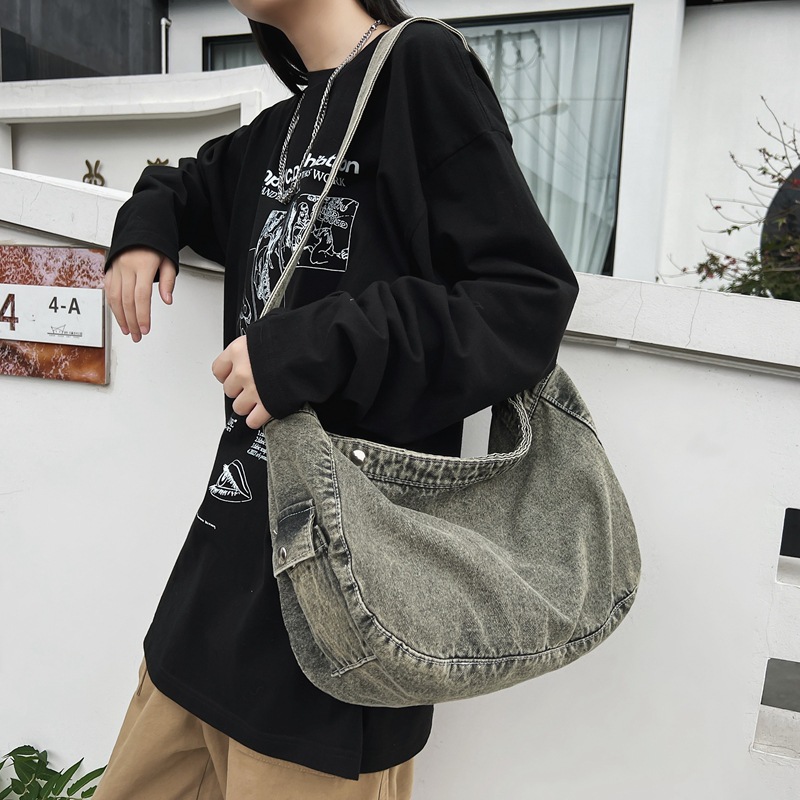 Washed canvas bag for women, Japanese denim crossbody bag, large capacity, laid-back style, artistic and retro single-shoulder bag for women details Picture