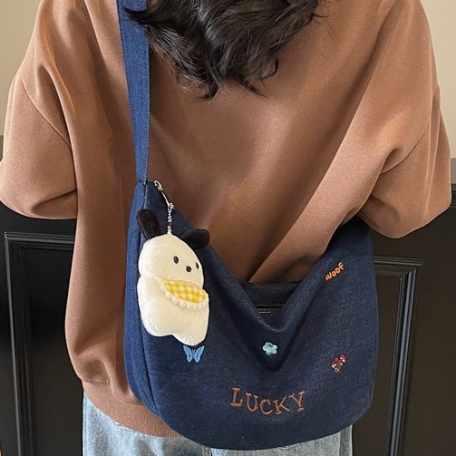 Fashionable new 2025Ins-style handbag, lightweight denim dumpling bag, large capacity and cute crossbody bag Application Scenario