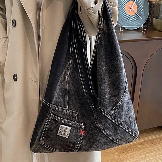 Washed denim tote bag 2024 autumn and winter new laid-back style single-shoulder bag for women, large-capacity versatile commuting bag Specification drawing