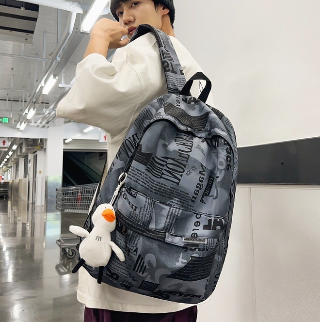 A new 2024 personalized graffiti backpack for middle school students, a Japanese trendy brand travel backpack for college students and couples full figure