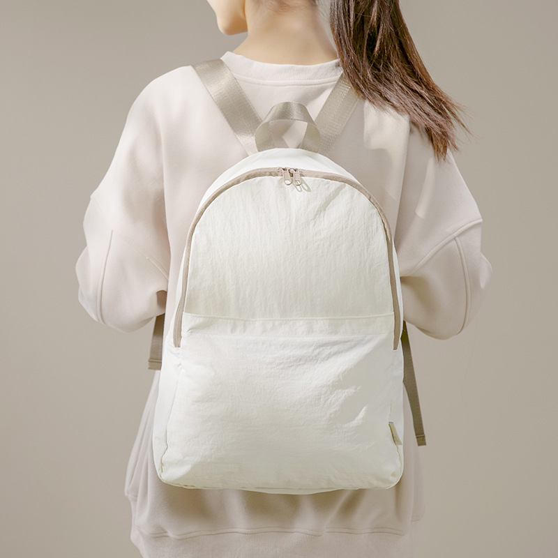 Foldable backpack for travel, lightweight storage bag, Taslon water-resistant backpack, portable backpack for commuting women Application Scenario