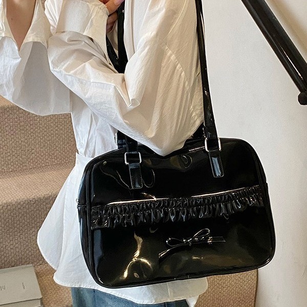 Fresh and fresh girls often use niche ballet-style high-end backpacks, pillow bags, versatile and fashionable single-shoulder commuter women's bags Specification drawing