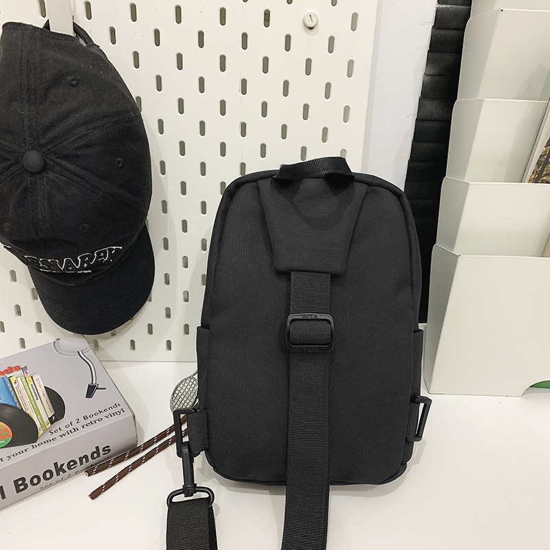 Women's crossbody bag, lightweight single-shoulder bag, new travel fashion and trendy sports bag for junior high school, senior high school and college students Specification drawing