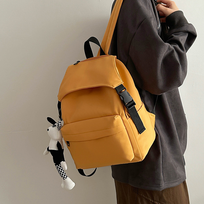 A niche design sense lightweight travel backpack for women, a new 2024 simple and versatile schoolbag for going out details Picture