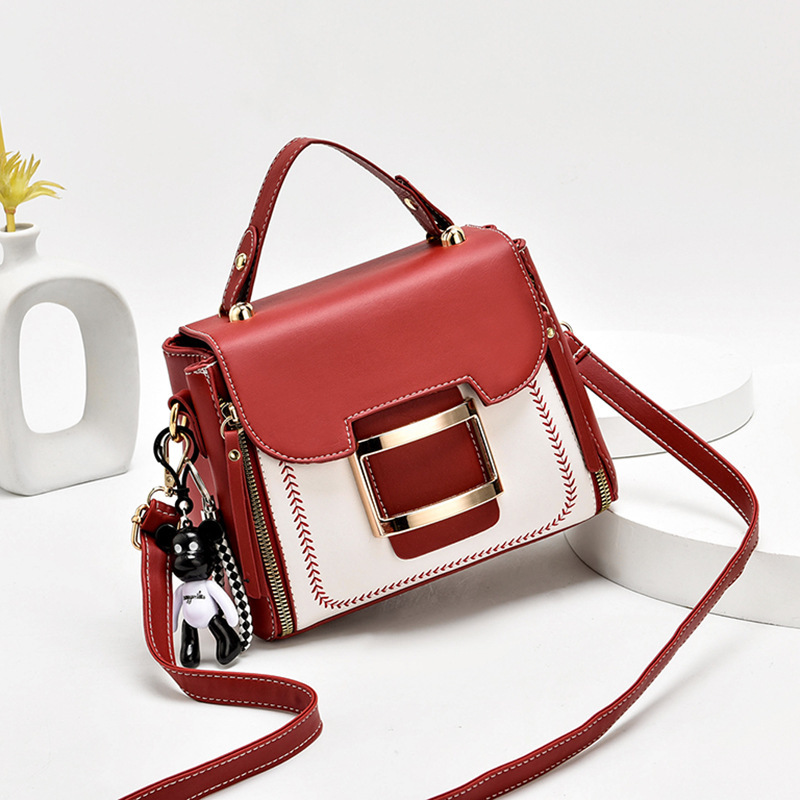 Factory wholesale and distribution of 2022 new color-matched PU women's handbags, handbags, single-shoulder bags, trendy, simple and versatile small square bags Specification drawing