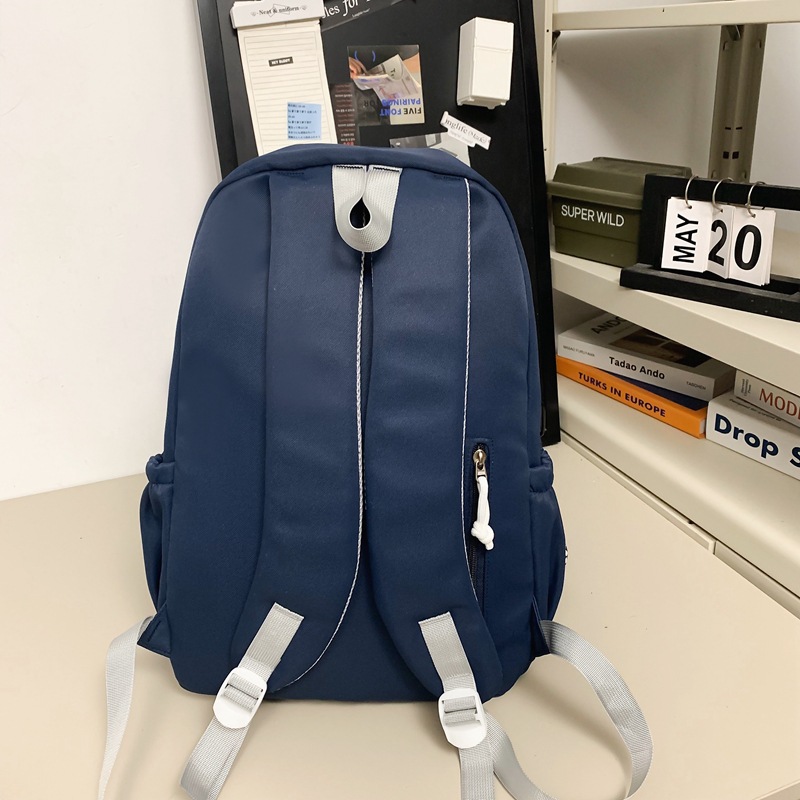 A large-capacity, trendy and casual backpack for college students, a Korean-style college travel backpack for teenagers Specification drawing