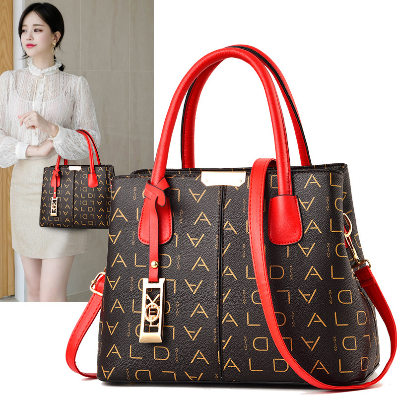 Bag Girl 2022 New Style fashionable printed handbag, Korean version middle-aged mom bag, single-shoulder crossbody bag, one-piece consignment Application Scenario