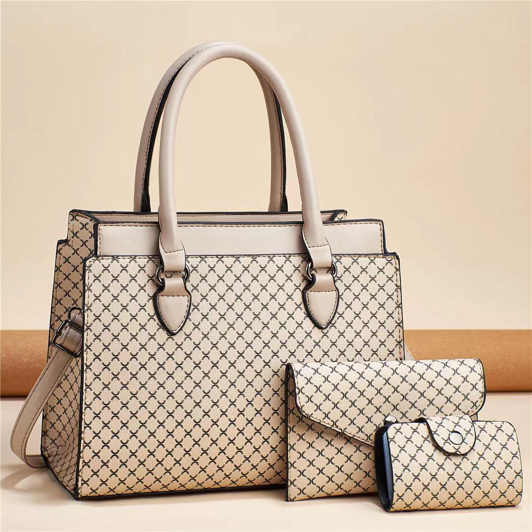 Grand Lady three-piece handbag set 2023 New style middle-aged mom bag, fashionable large-capacity versatile crossbody bag Application Scenario