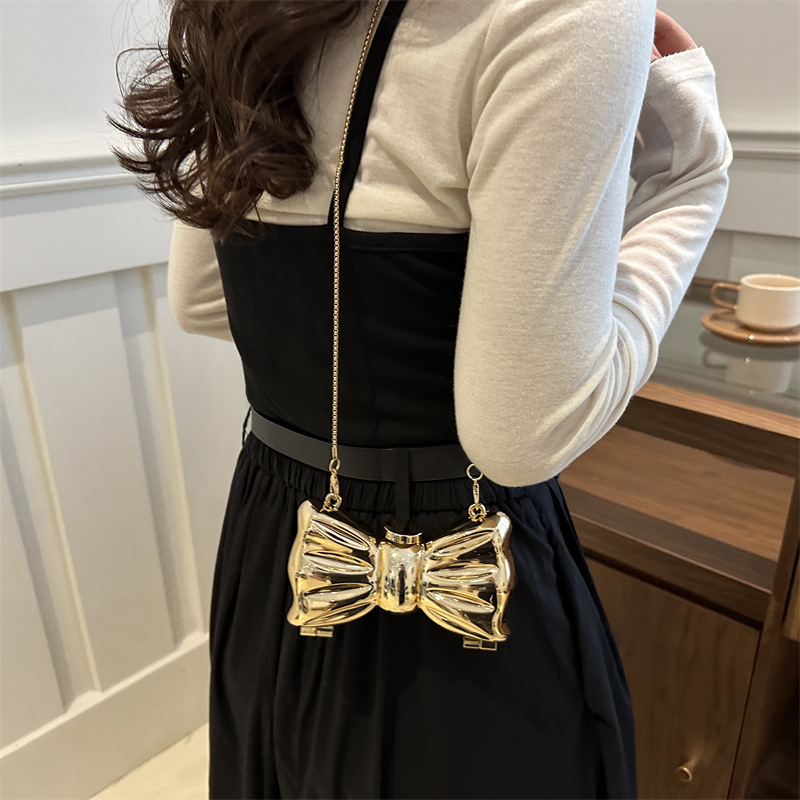 2024 New style acrylic bag, glossy pearl flower bag, bow mini change, keyhole red envelope crossbody bag Specification drawing