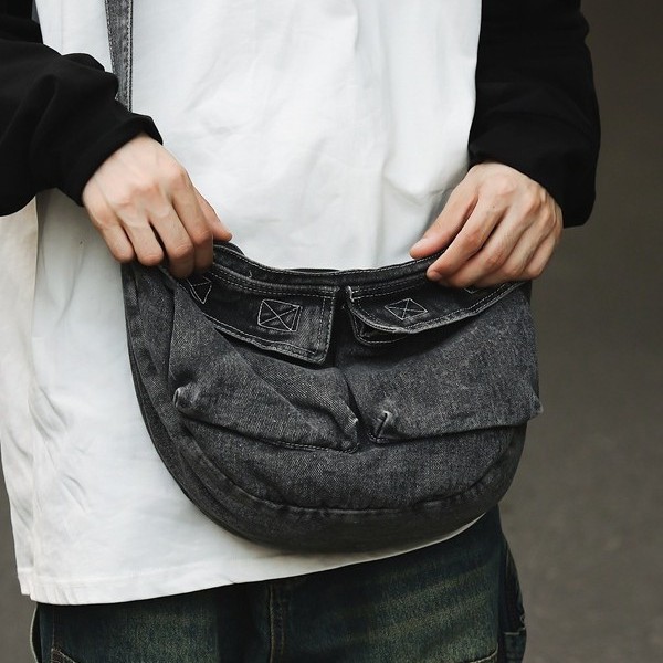 A versatile denim single-shoulder bag for both men and women, a lazy Japanese-style large-capacity design, fashionable new autumn and winter crossbody bag Specification drawing