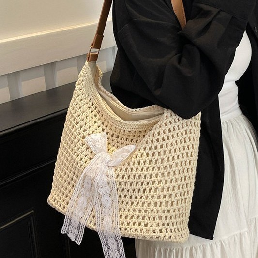 Fashionable and simple seaside vacation beach style women's single-shoulder bag, large-capacity fashionable hand-held shoulder bag, solid-color woven bag full figure