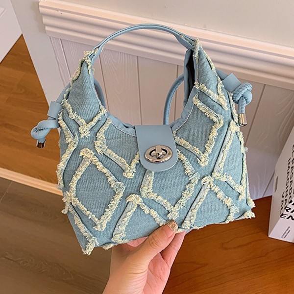 Korean version underarm diamond-shaped hand-held bag autumn new style casual crossbody bag, fashionable denim canvas bucket bag for women Application Scenario