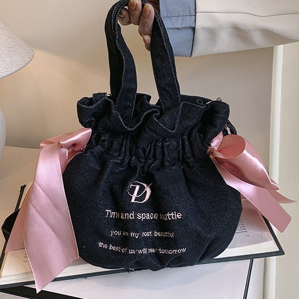 Sakura fan with a fresh and light bucket bag, cute girl with a bow, single-shoulder bag, and a large capacity handbag details Picture