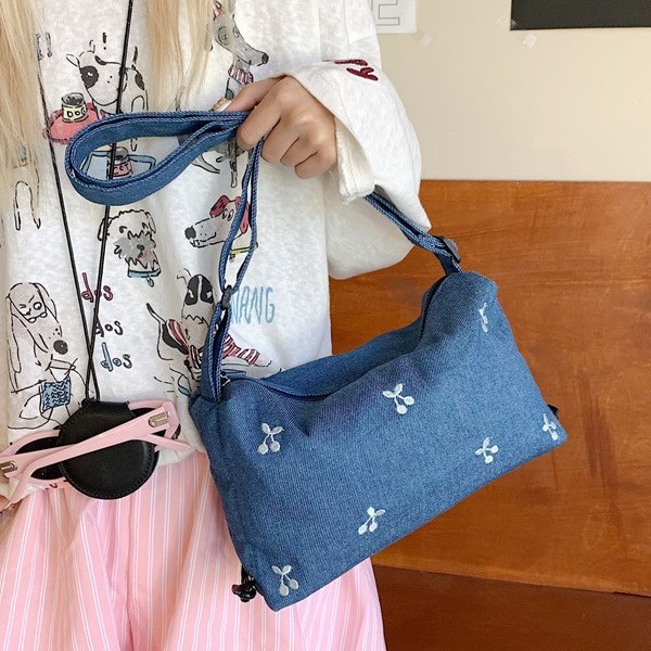 Niche fashion underarm bag for women, 2025 new style, high-end polka dot single-shoulder bag, denim crossbody commuter bag details Picture