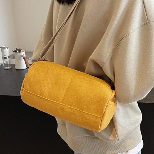 Fashionable new single-shoulder bag, lightweight and versatile bucket bag, solid color large-capacity women's single-shoulder bag, casual crossbody bag details Picture