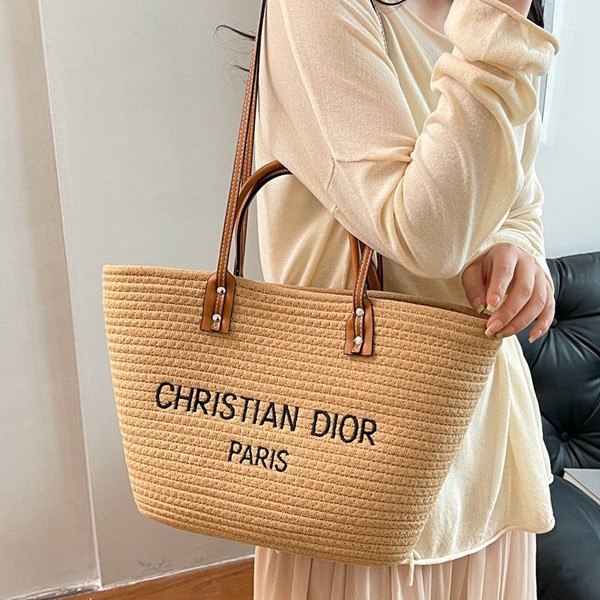 Cross-border 2025 Autumn New high-end, fashionable and versatile single-shoulder bag, women's large-capacity straw woven bag, tote bag full figure