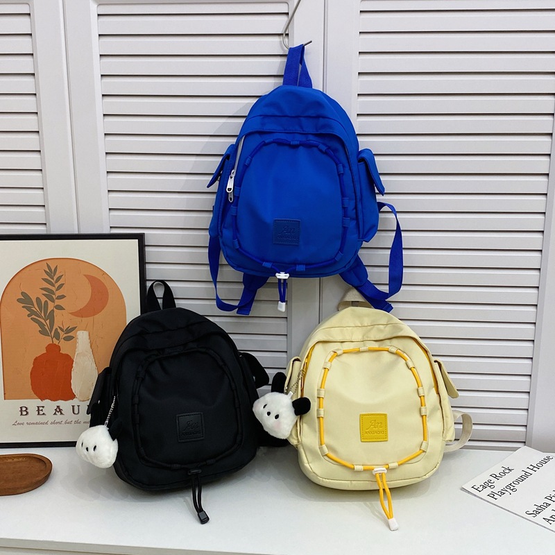A new Korean-style casual and simple children's bag for cross-border travel, a fashionable and lightweight backpack for kindergartens full figure