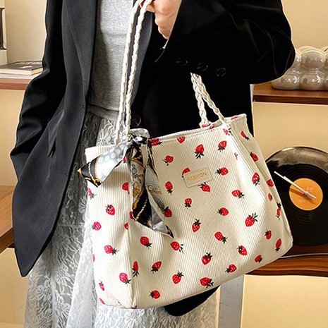 The new single-shoulder bag, tote bag, stylish printed floral corduroy hand-held women's bag, student shopping bag, bag for women Application Scenario