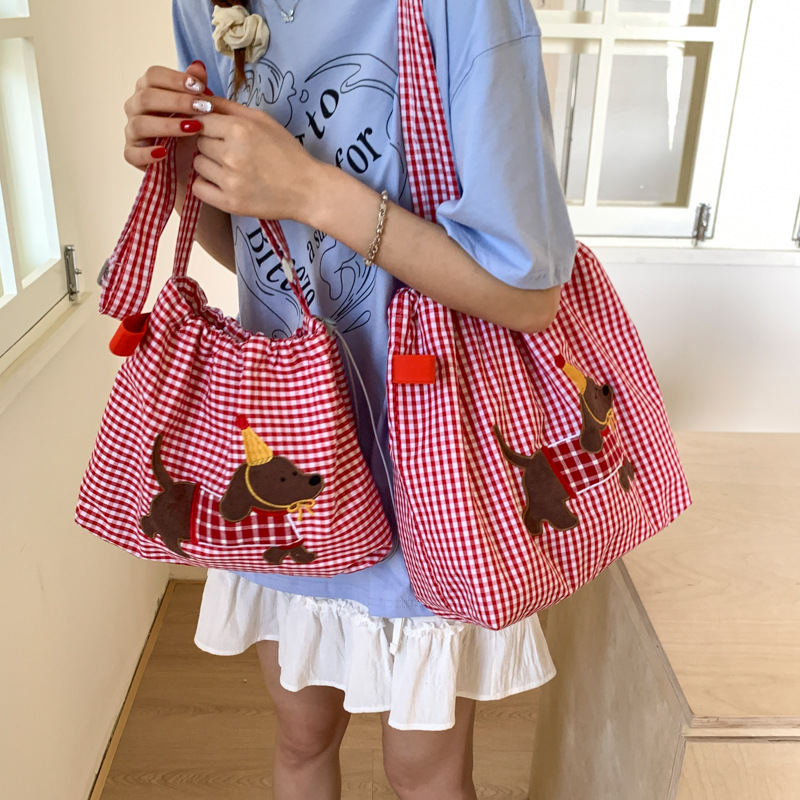 Summer fresh checkered underarm bag for women, simple and fashionable bucket bag, large-capacity single-shoulder bag, trendy and casual crossbody bag Specification drawing